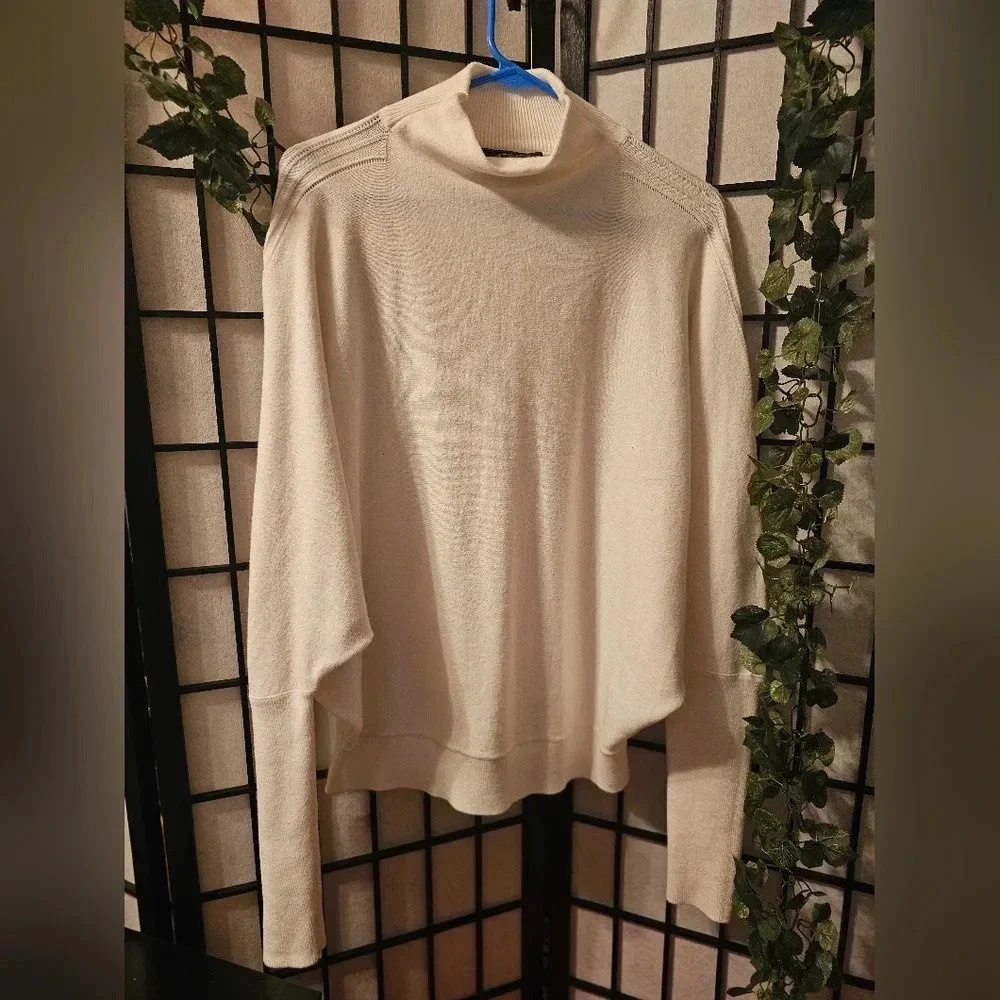 French‎ Connection Mock neck Ballon sleeve Sweater off white